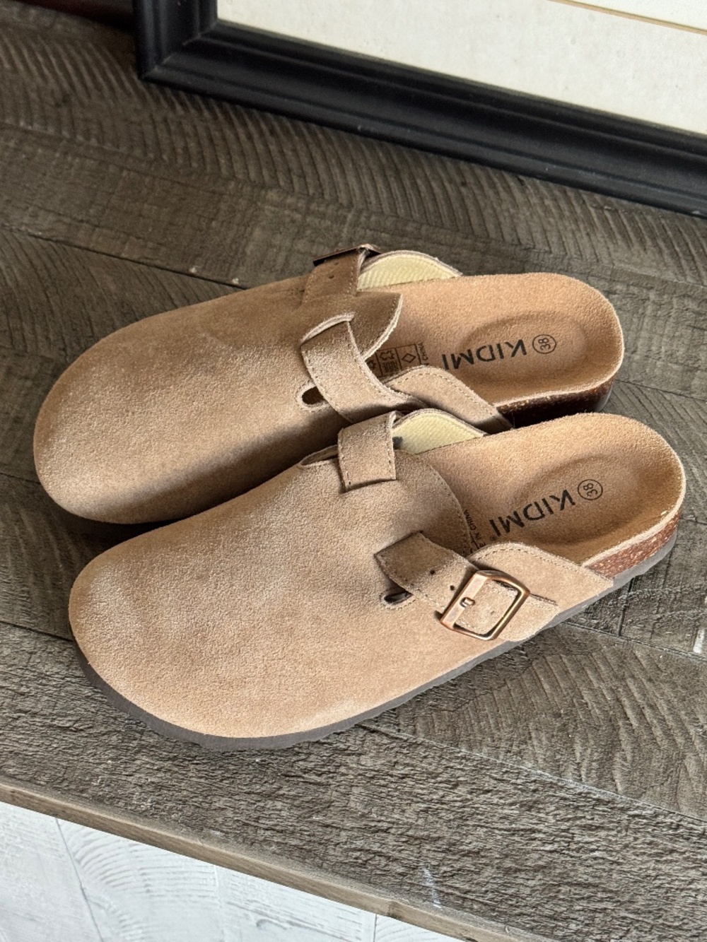 KIDMI Tan Taupe Suede Buckle Clogs Mules Size 38 New NEVER WORN
